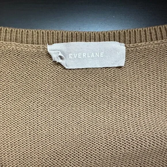 Everlane Olive Green 100% Cotton V-Neck Sweater - Picture 7 of 11